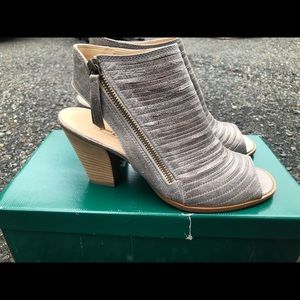 Paul Green Heels. Size 9. Never worn outside!